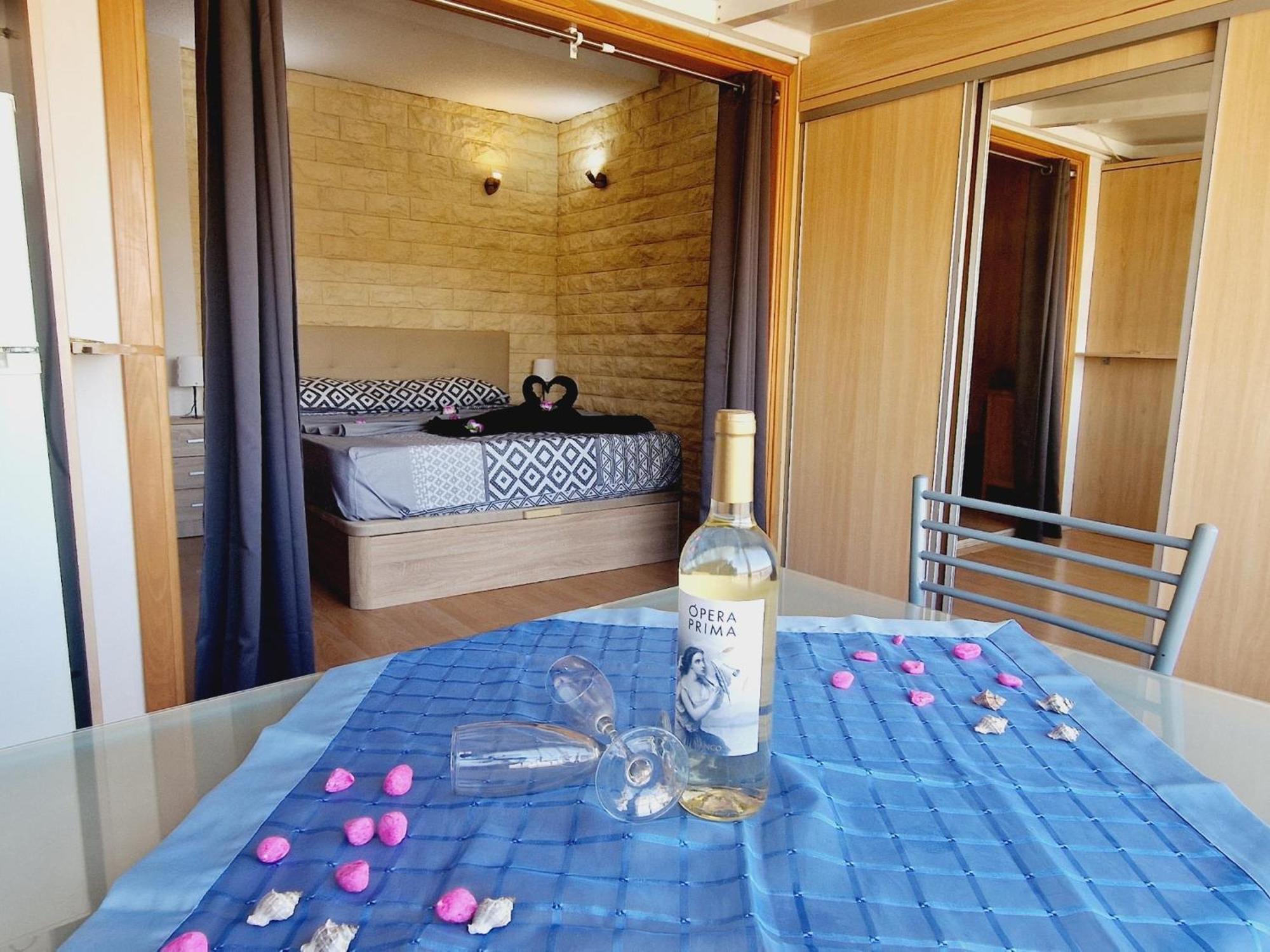 Small Rooftop, Ocean View Arona  Exterior foto